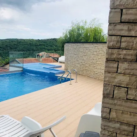 Plazza Luxury شقة
