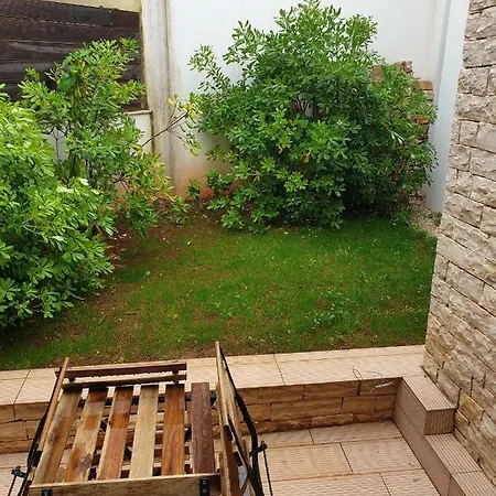 Apartment Plazza Luxury Vizinada
